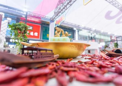 火鍋店沒錢做廣告？不妨試試免費(fèi)“廣告位”！