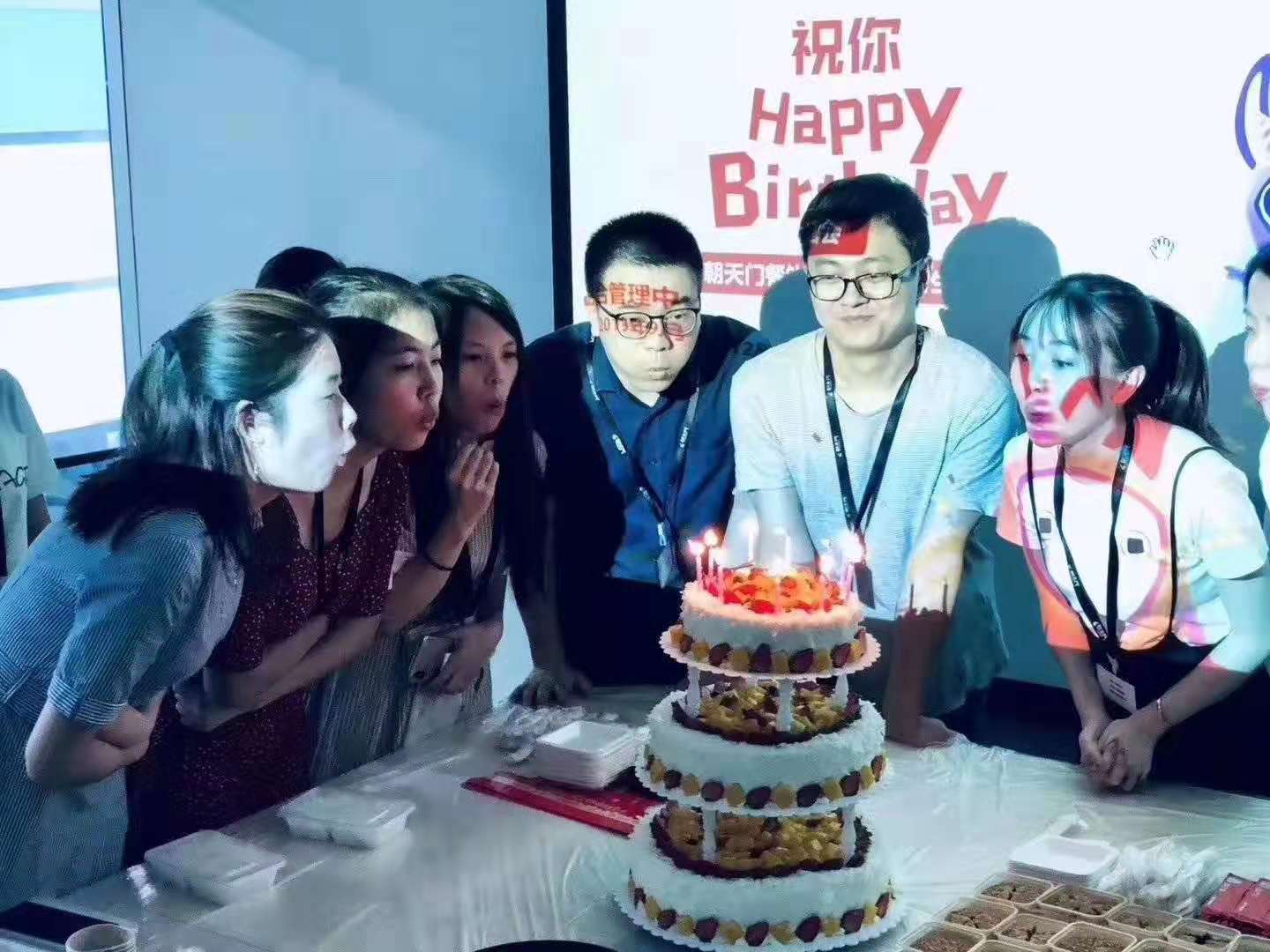 九月生日會遇上中秋宴，雙倍關懷雙倍幸福！