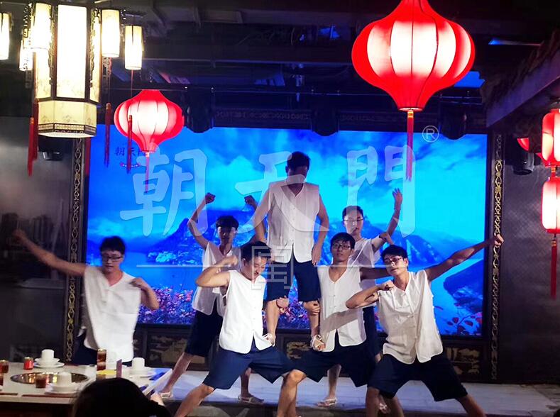 正宗特色火鍋加盟費(fèi)多少，不妨來算一下