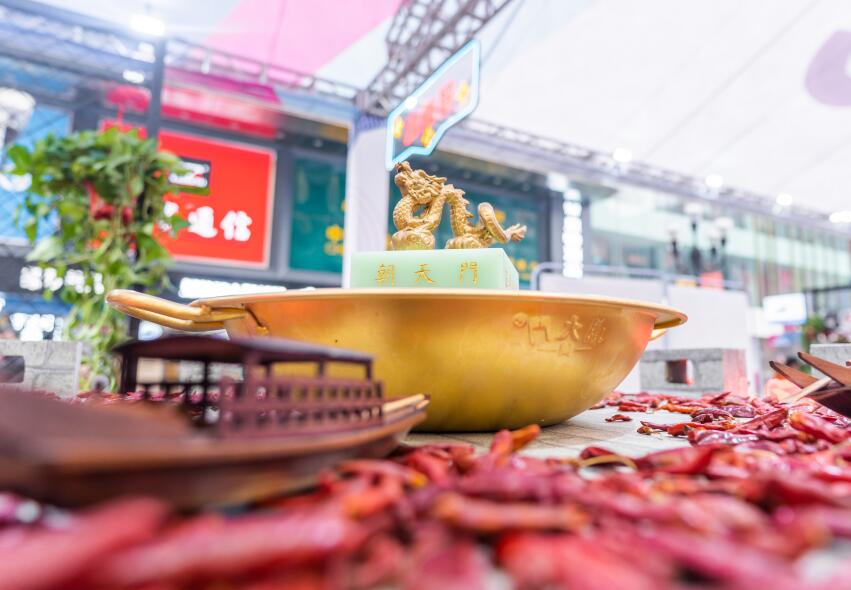 自貢開火鍋加盟店怎么樣？賺不賺錢？