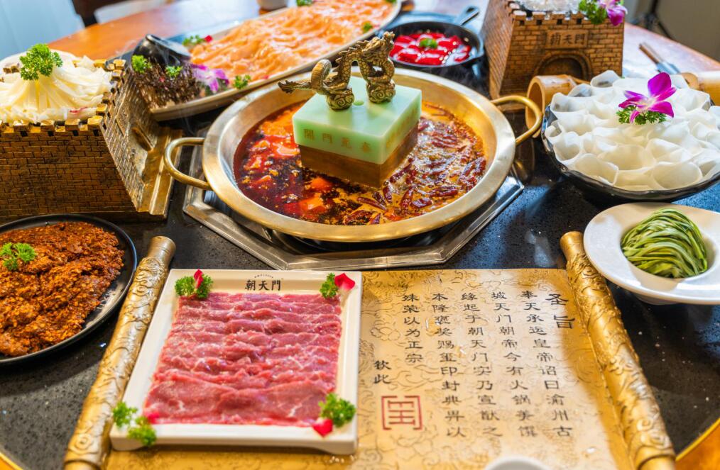 合伙開連鎖火鍋加盟店好嗎？如何權(quán)衡利弊？