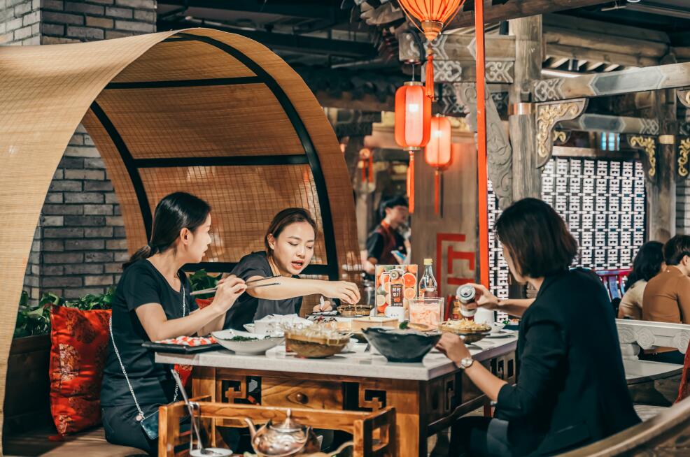 天門開火鍋加盟店，如何節(jié)省投資成本？