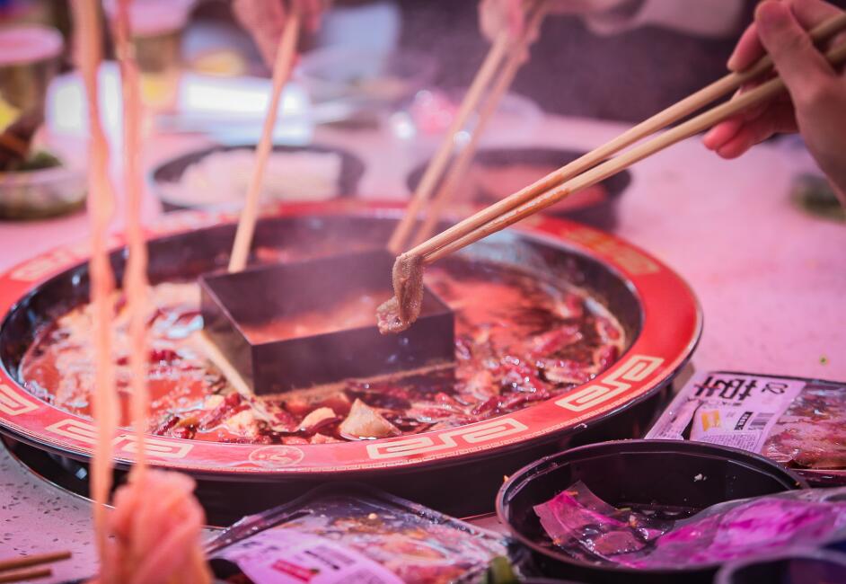吉林開火鍋加盟店，經(jīng)營的時(shí)候需要注意什么？