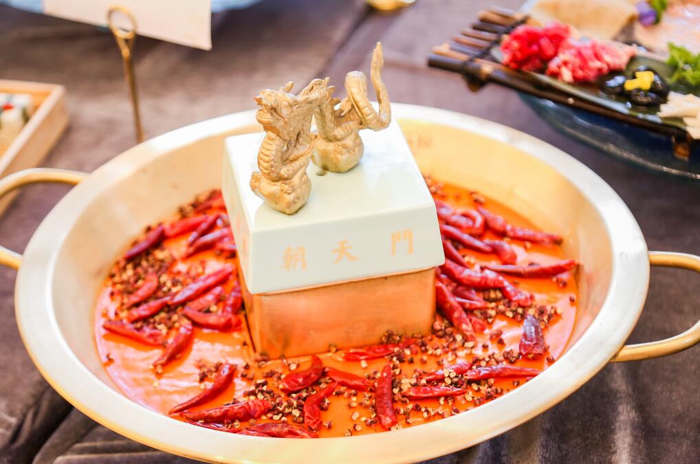 沙河開火鍋加盟店，如何有規(guī)劃地漲價？
