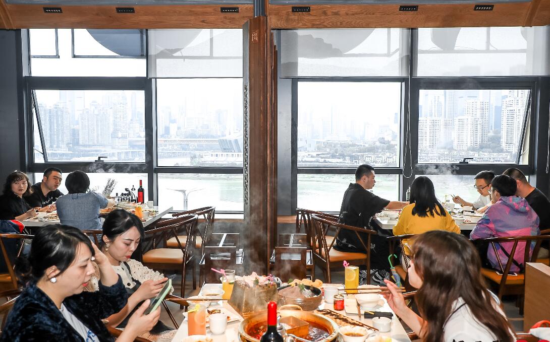 大同開火鍋加盟店，需要聘請多少員工？