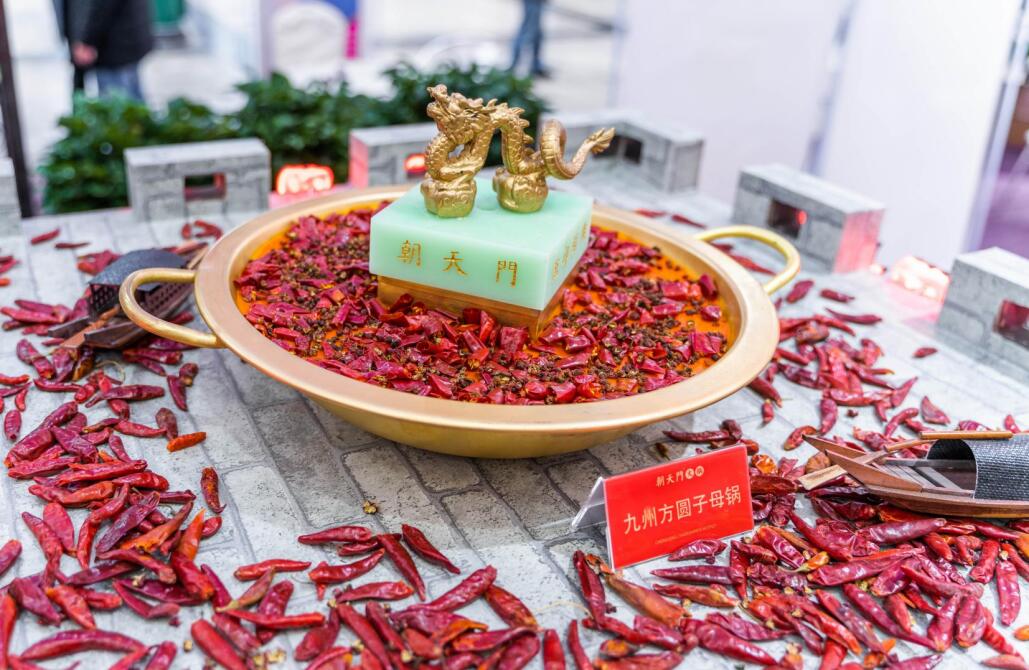 朝天門火鍋?zhàn)鲞B鎖加盟嗎？有多少年經(jīng)驗(yàn)？