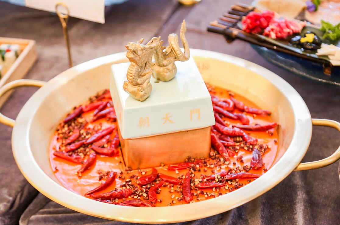 穆棱開火鍋加盟店，如何服務(wù)好顧客？