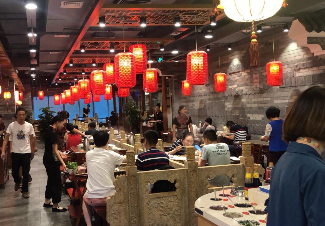 疫情期間門店生意冷清？看看這家火鍋店是怎么做的！