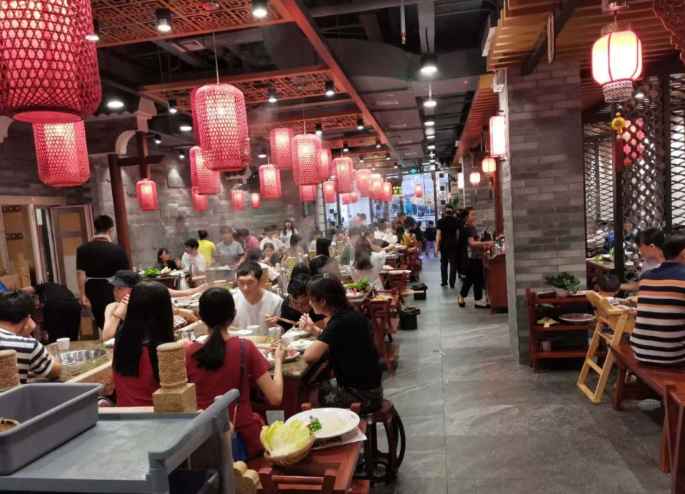 赤峰開火鍋加盟店，如何保障餐品標(biāo)準(zhǔn)化？