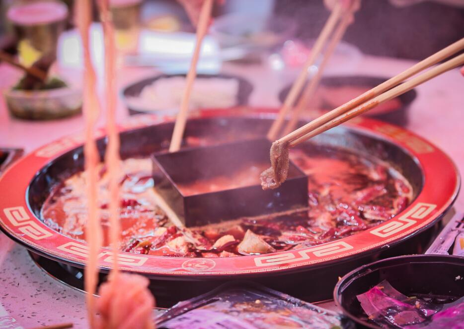 生活從來(lái)不缺重頭再來(lái)的勇氣，只缺一頓火鍋！