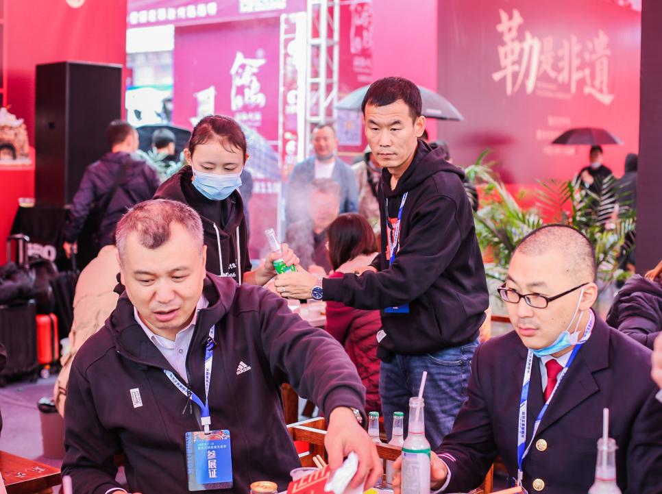 連鎖火鍋店如何在試營(yíng)業(yè)期間積累客人？