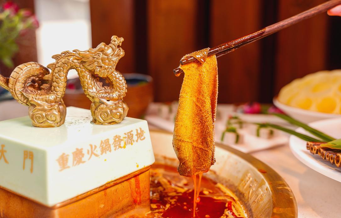 對(duì)面的火鍋店生意火爆，你該怎么辦？