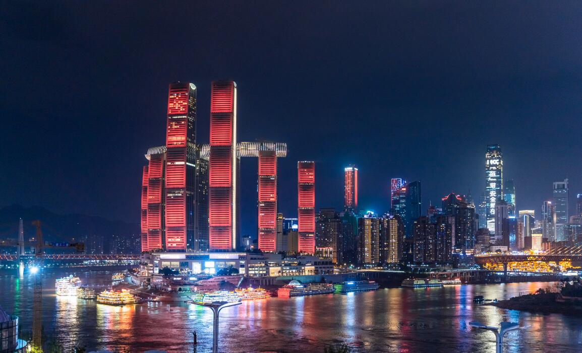 被朋友圈贊爆的朝天門旅游攻略！風(fēng)景奇幻重慶火鍋超贊！
