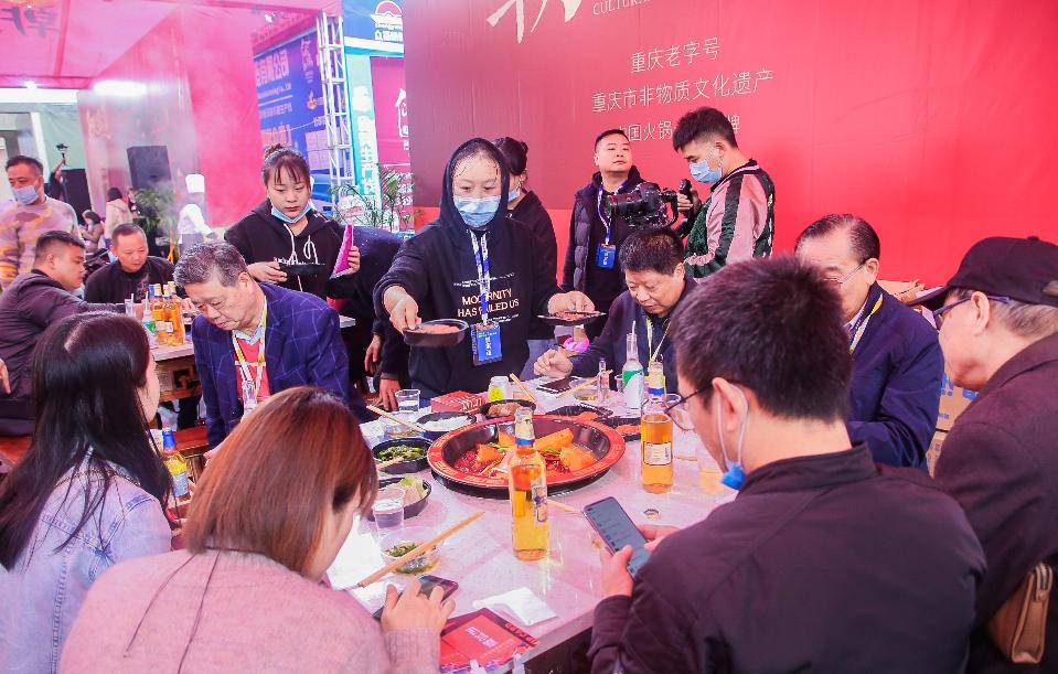 合格的餐飲服務(wù)員，到底該是怎樣的？請按這個標(biāo)準(zhǔn)！