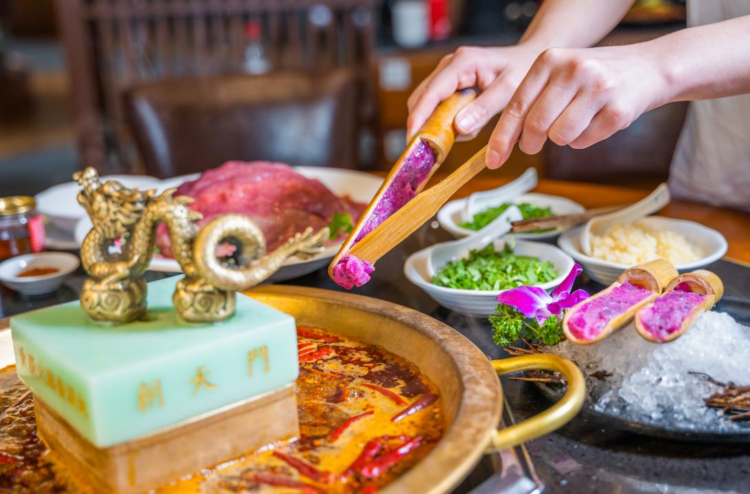 火鍋加盟意義是什么？加盟好還是自營好？
