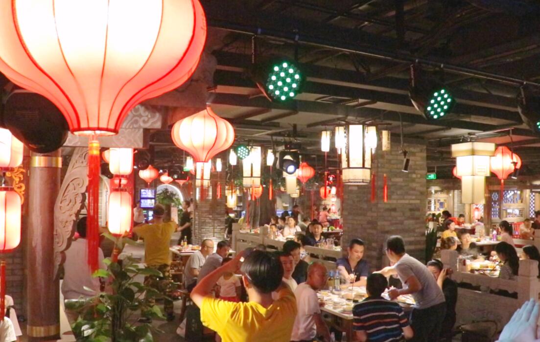 火鍋店燈光該怎么做？這樣設(shè)計(jì)就對(duì)了！