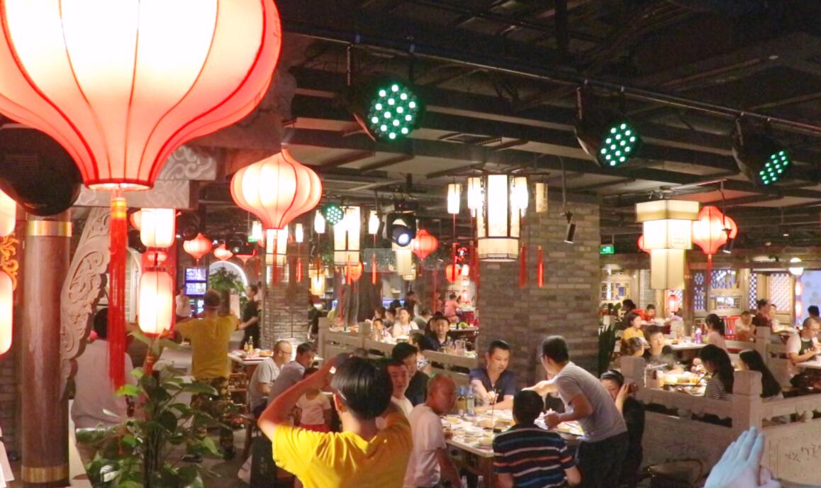 重慶火鍋加盟店，秋冬推薦菜品，生意全靠它！