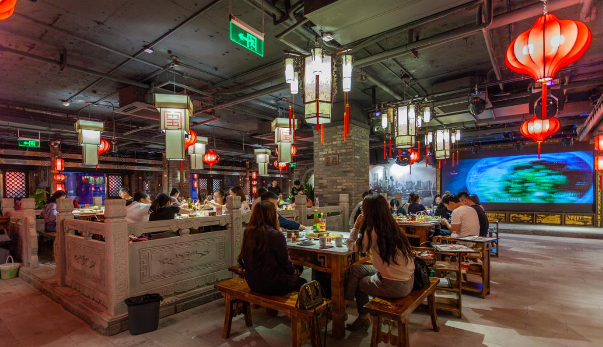 火鍋店燈光設(shè)計為何重要？看完這三點原因你就知道！
