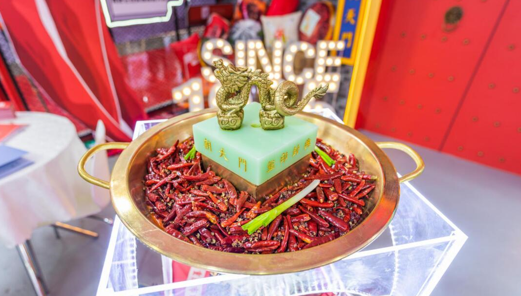 火鍋店鍋底創(chuàng)新浪潮來臨，一鍋湯撬動火鍋百億市場！